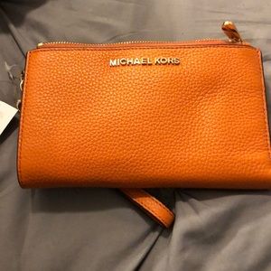 Michael Kors Jet Set Travel Double ZIP Wristlet